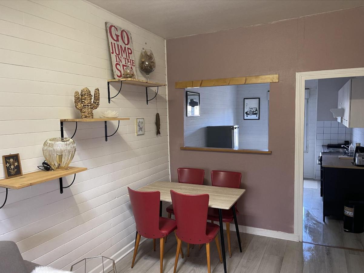 Appartement Au Centre De ディナール エクステリア 写真